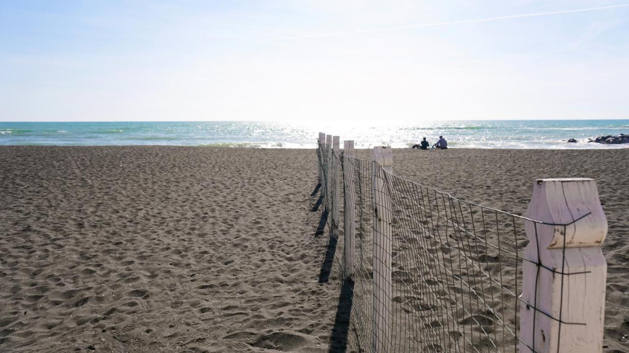 Lighthouse Ladispoli Al Mare Apartamento Exterior foto